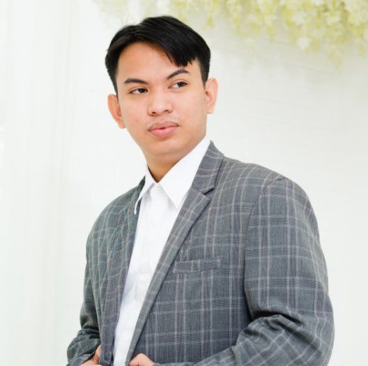 A professional photo of Dan Mark De Leon